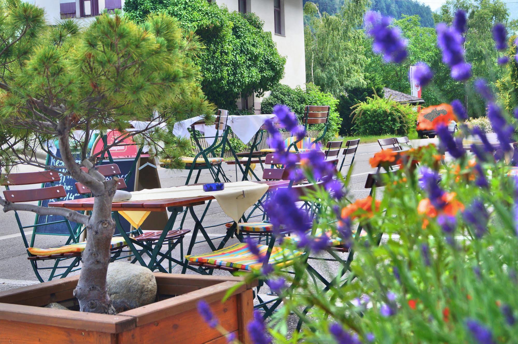 Gasthof Zum Schupfen Innsbruck Exterior photo