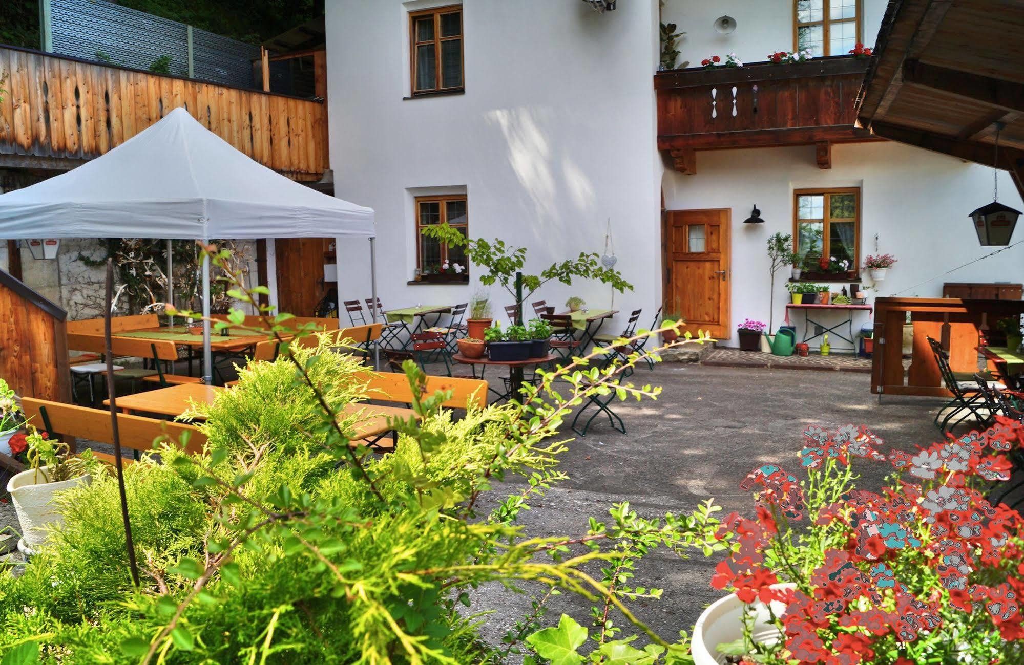 Gasthof Zum Schupfen Innsbruck Exterior photo